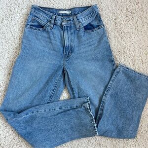 Levi’s ‘94 baggy Light Wash Jeans Size 25